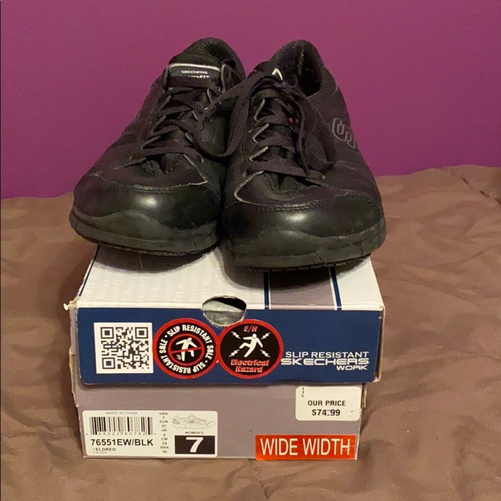 Black non slip work shoes
